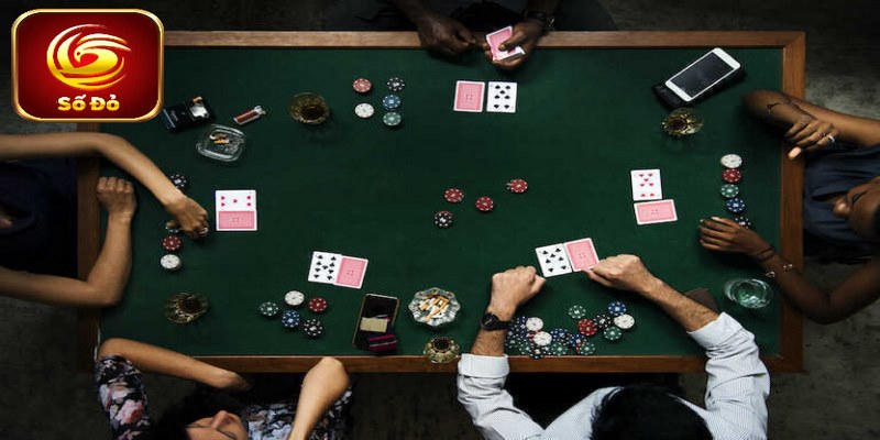 Vị trí ngồi bên trái người chia bài UTG